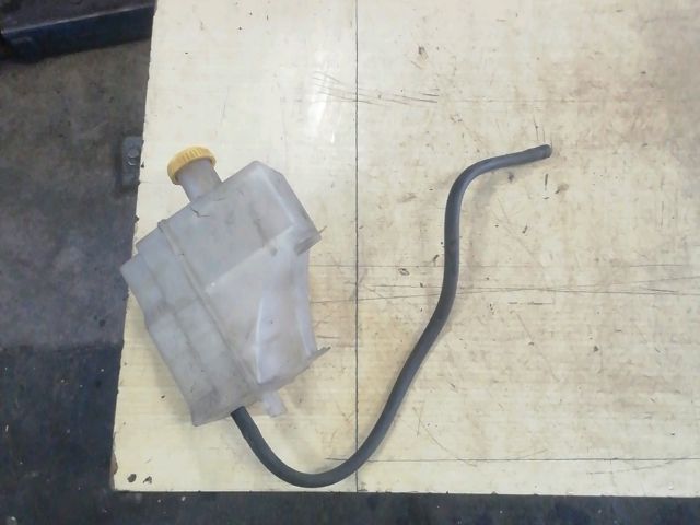 bontott NISSAN MICRA III Kiegyenlítő Tartály