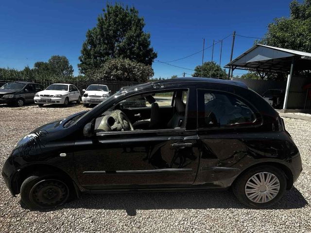 bontott NISSAN MICRA III Motor (Fűzött blokk hengerfejjel)