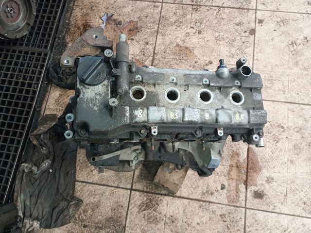 bontott NISSAN MICRA III Motor (Fűzött blokk hengerfejjel)