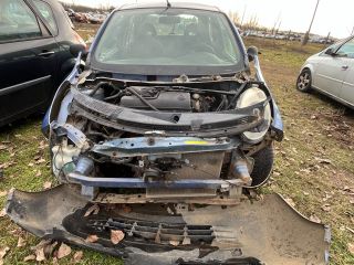 bontott NISSAN MICRA III Motor (Fűzött blokk hengerfejjel)