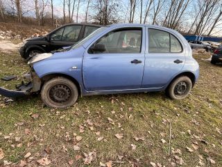 bontott NISSAN MICRA III Motor (Fűzött blokk hengerfejjel)
