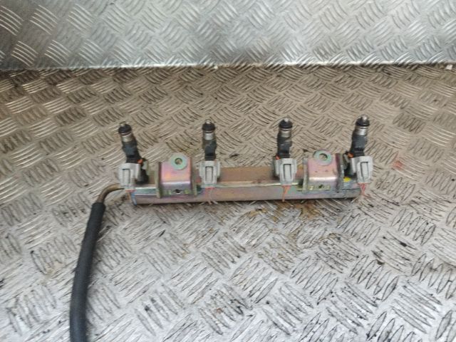 bontott NISSAN MICRA III Porlasztó (1 db)