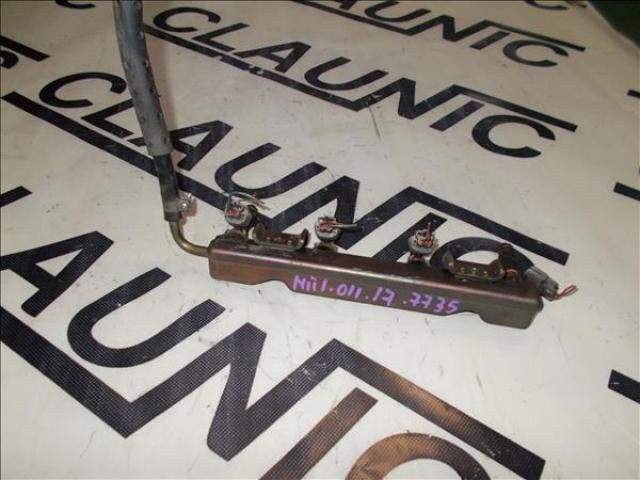 bontott NISSAN MICRA III Porlasztó Sor / Híd