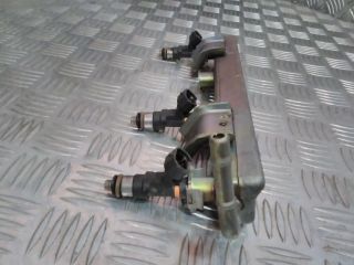 bontott NISSAN MICRA III Porlasztó Sor / Híd