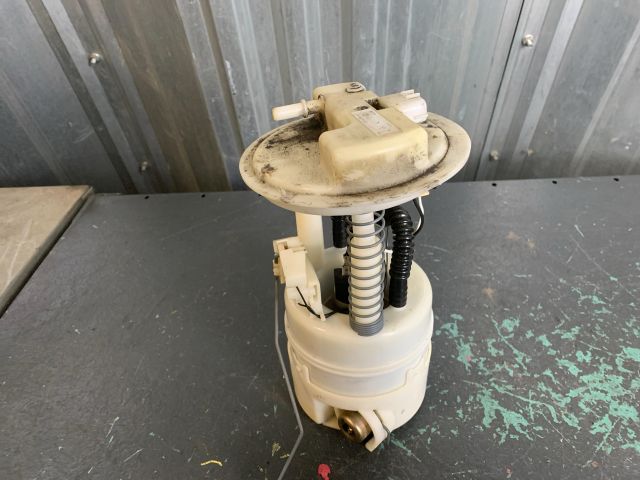 bontott NISSAN MICRA III Üzemanyag Szivattyú