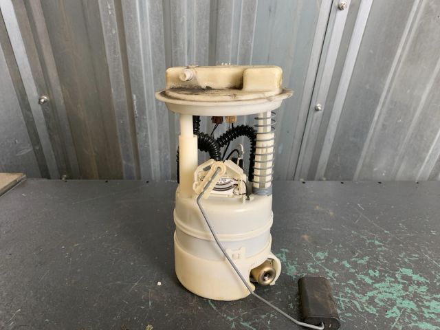 bontott NISSAN MICRA III Üzemanyag Szivattyú