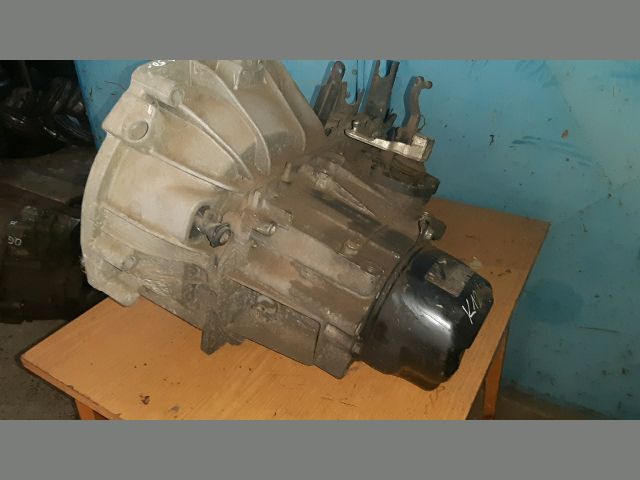 bontott NISSAN MICRA III Váltó (Mechanikus)