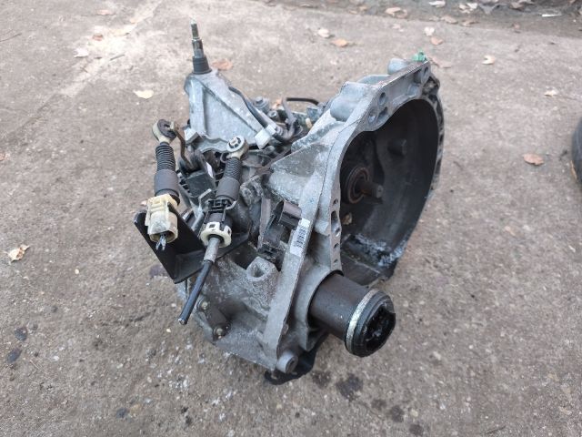 bontott NISSAN MICRA III Váltó (Mechanikus)