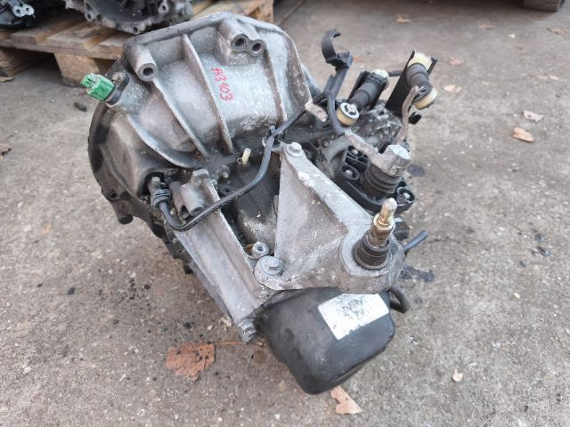 bontott NISSAN MICRA III Váltó (Mechanikus)