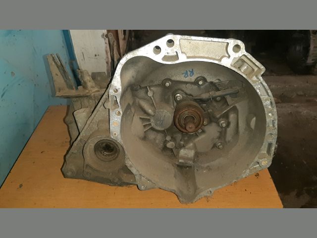 bontott NISSAN MICRA III Váltó (Mechanikus)