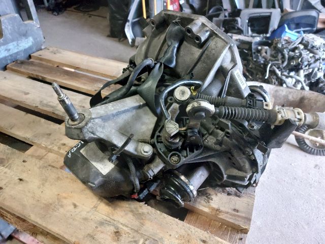 bontott NISSAN MICRA III Váltó (Mechanikus)