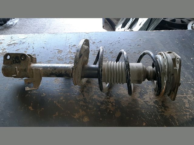 bontott NISSAN MICRA III Jobb első Gólyaláb (Lengécsillapító, Rugó)