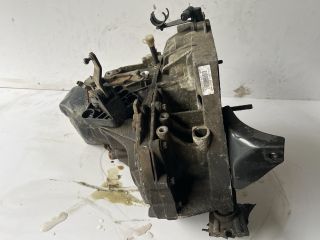 bontott NISSAN MICRA III Váltó (Mechanikus)