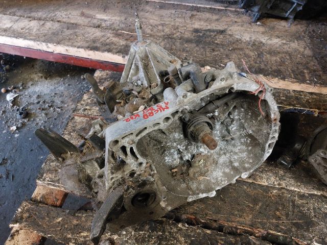 bontott NISSAN MICRA III Váltó (Mechanikus)