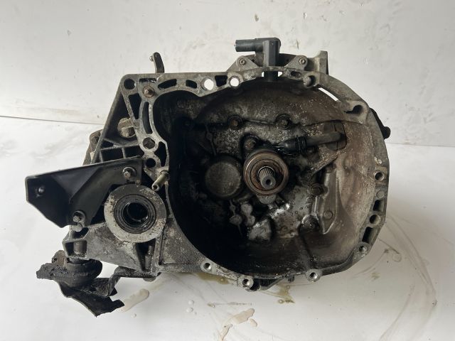 bontott NISSAN MICRA III Váltó (Mechanikus)