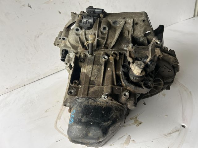 bontott NISSAN MICRA III Váltó (Mechanikus)