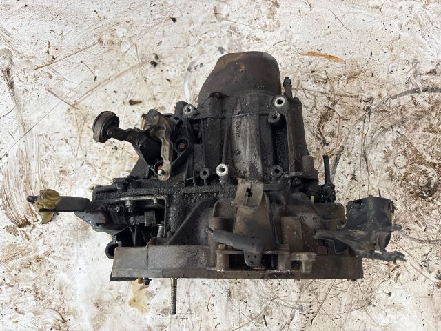 bontott NISSAN MICRA III Váltó (Mechanikus)