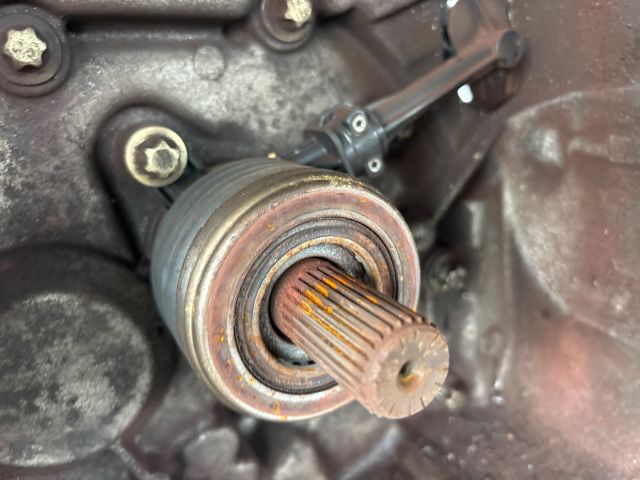 bontott NISSAN MICRA III Váltó (Mechanikus)