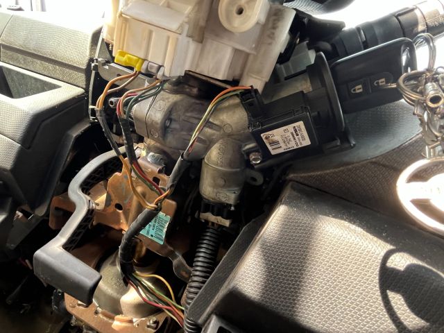 bontott NISSAN MICRA III Bal B Oszlop Burkolat