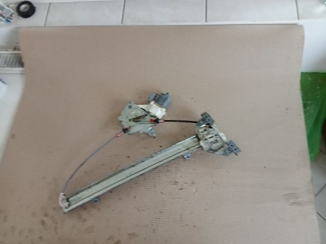 bontott NISSAN MICRA III Bal első Ablakemelő Szerkezet (Elektromos)