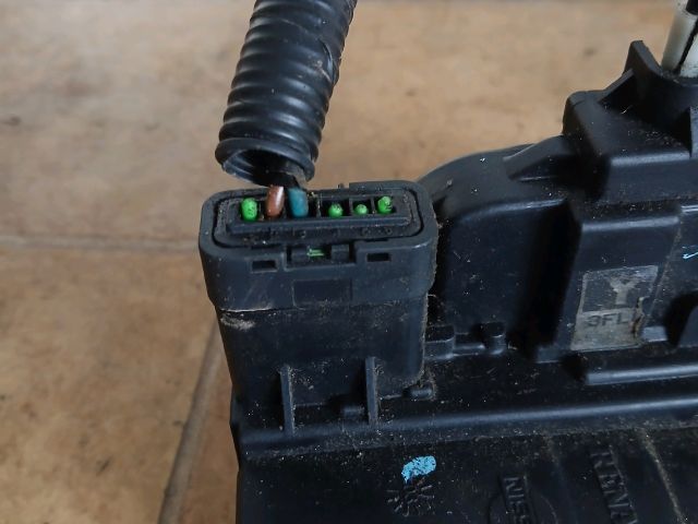 bontott NISSAN MICRA III Bal első Ajtózár