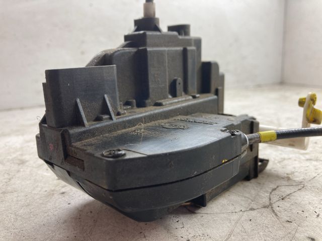 bontott NISSAN MICRA III Bal első Ajtózár