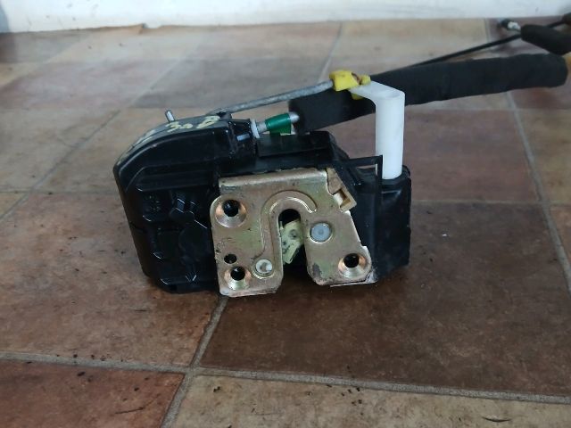 bontott NISSAN MICRA III Bal első Ajtózár