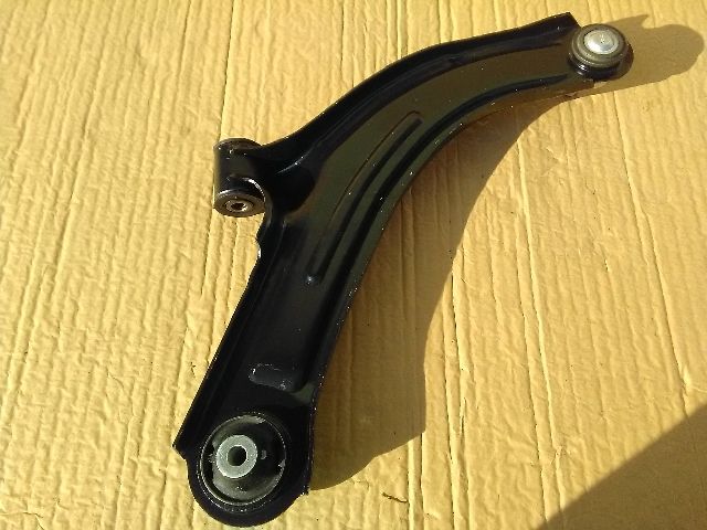 bontott NISSAN MICRA III Bal első Lengőkar