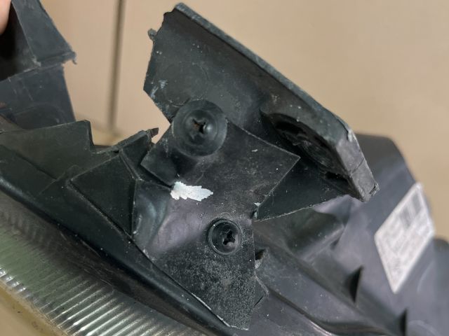 bontott NISSAN MICRA III Bal Fényszóró