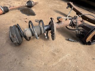 bontott NISSAN MICRA III Bal Gólyaláb Csonkállvánnyal