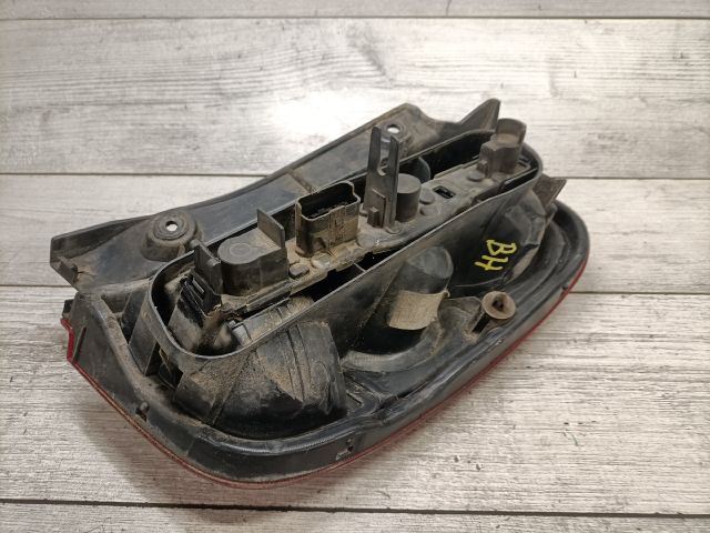 bontott NISSAN MICRA III Bal Hátsó Lámpa