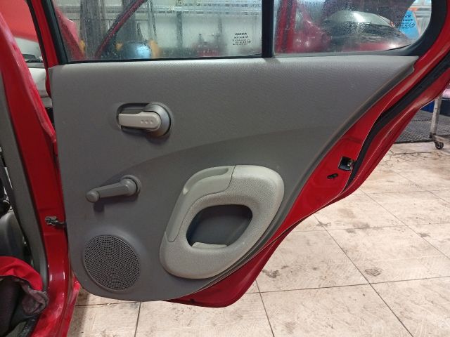 bontott NISSAN MICRA III Biztosítéktábla Utastér