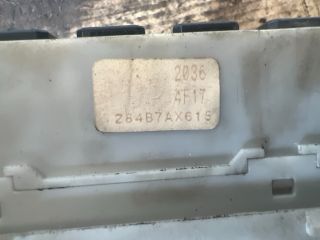 bontott NISSAN MICRA III Biztosítéktábla Utastér