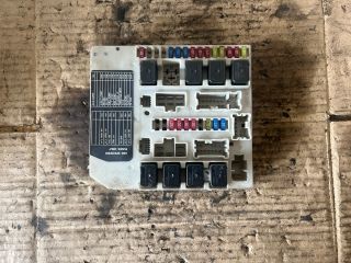 bontott NISSAN MICRA III Biztosítéktábla Utastér