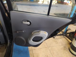 bontott NISSAN MICRA III Csomagtér Nyitó Kar / Gomb