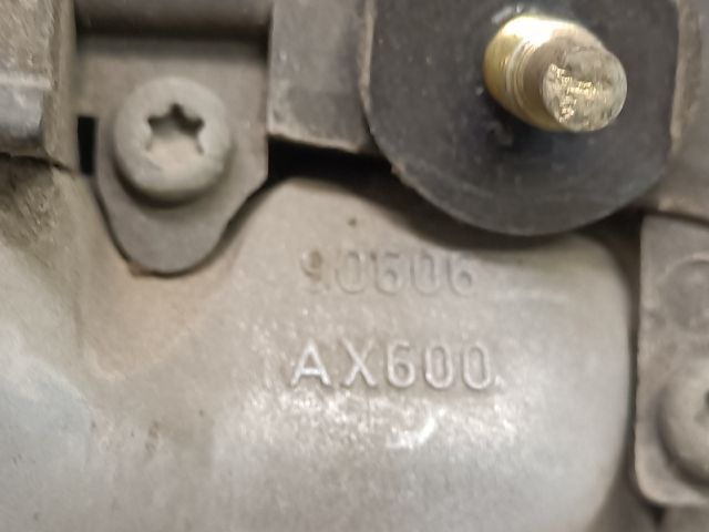 bontott NISSAN MICRA III Csomagtér Nyitó Kar / Gomb