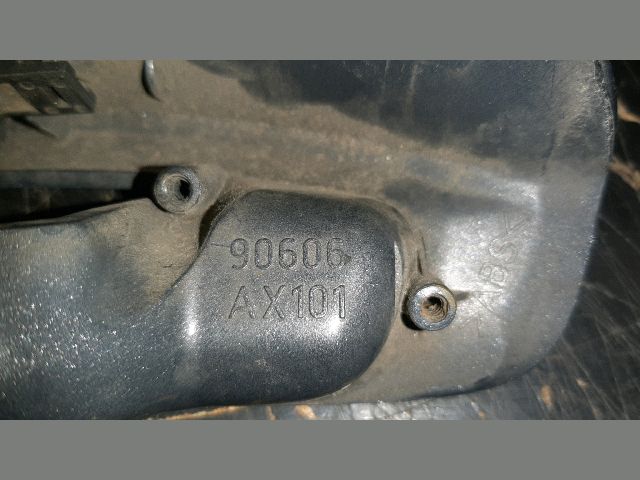 bontott NISSAN MICRA III Csomagtérajtó Kilincs