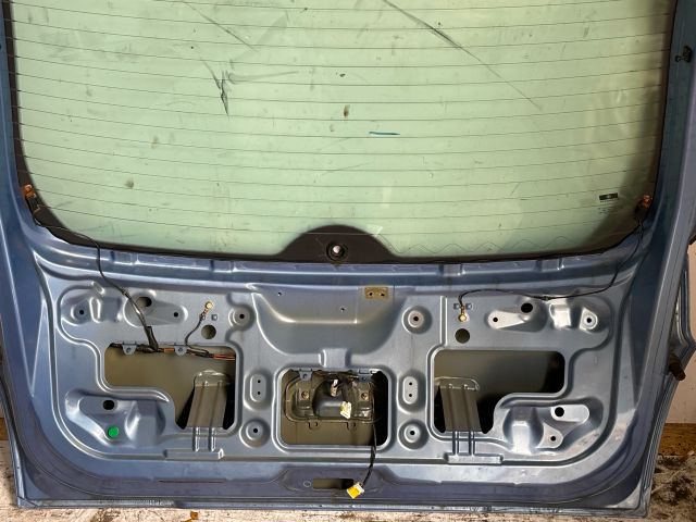 bontott NISSAN MICRA III Csomagtérajtó (Üres lemez)