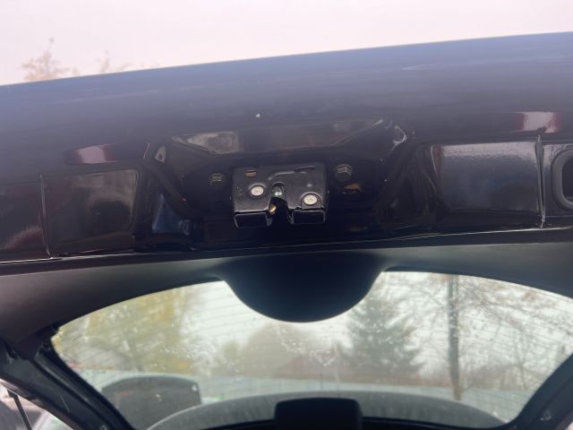 bontott NISSAN MICRA III Csomagtérajtó (Üres lemez)