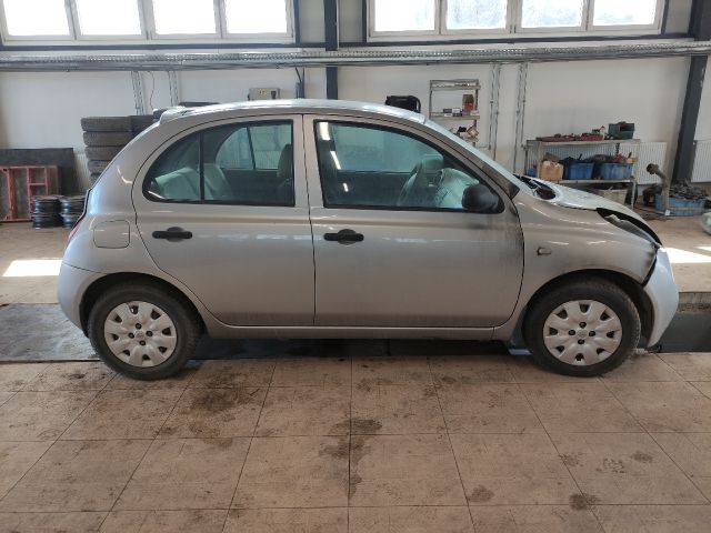 bontott NISSAN MICRA III Csomagtérajtó (Üres lemez)