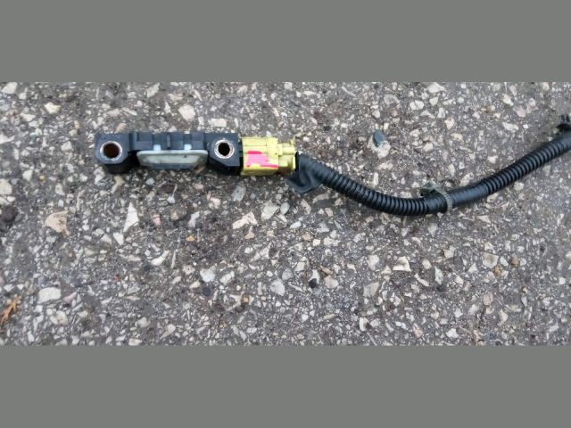 bontott NISSAN MICRA III Első Középső Ütközés Érzékelő (Homlokfalon)