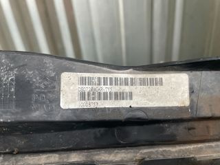 bontott NISSAN MICRA III Első Lökhárító Jobb Díszrács