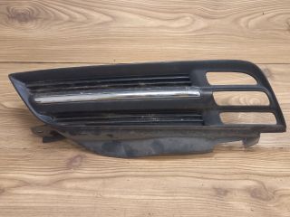 bontott NISSAN MICRA III Első Lökhárító Jobb Díszrács