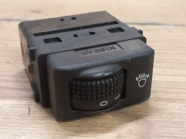 bontott NISSAN MICRA III Fényszórómagasság Állító Kapcsoló