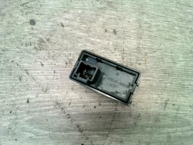 bontott NISSAN MICRA III Fényszórómagasság Állító Kapcsoló