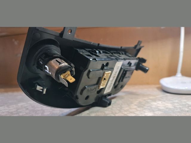 bontott NISSAN MICRA III Fűtéskapcsoló (digit klímás)