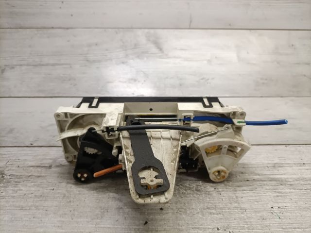 bontott NISSAN MICRA III Fűtéskapcsoló (manuális klímás)