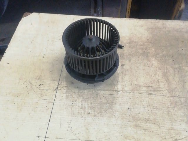 bontott NISSAN MICRA III Fűtőmotor (Nem klímás)