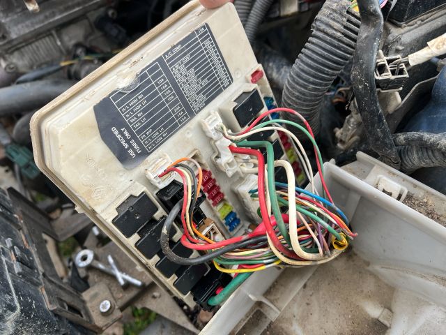 bontott NISSAN MICRA III Hátsó Ablaktörlő Kar