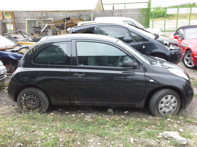 bontott NISSAN MICRA III Hátsó Ülés